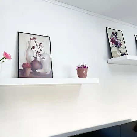 Urban Charm Апартаменты